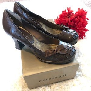Madden Girl Stacii Brown Pari Low Pumps Bow 7.5